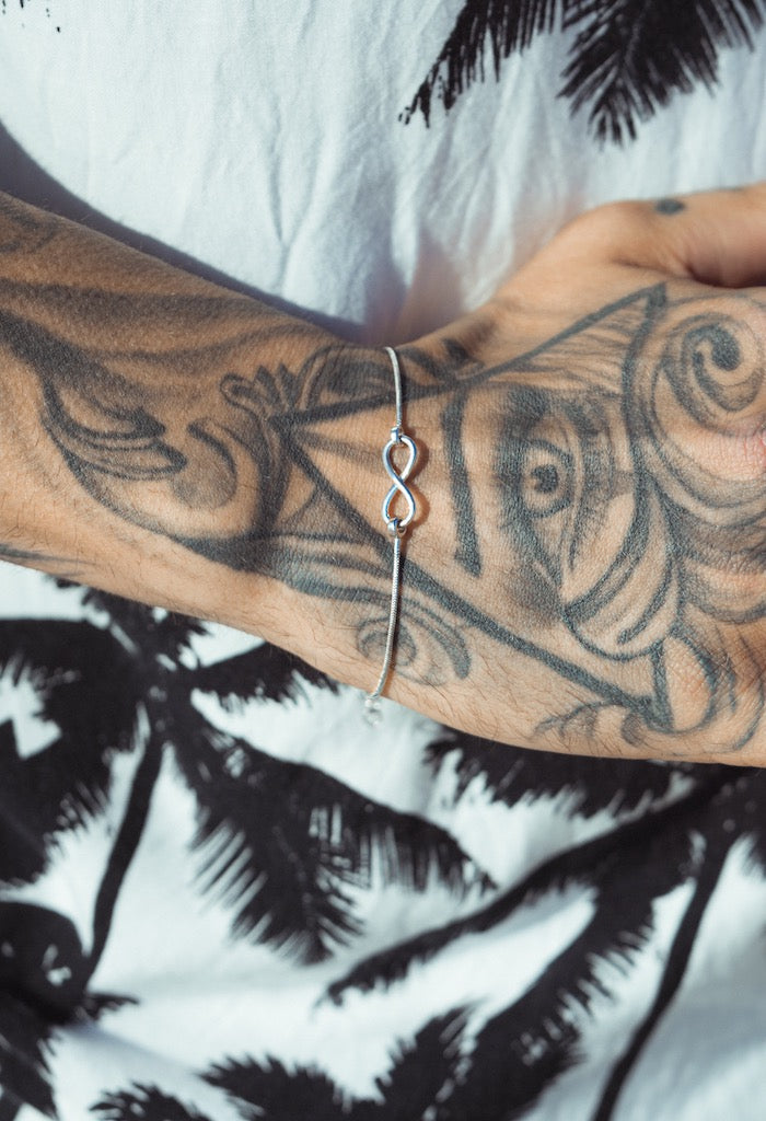 Pulsera de plata infinita